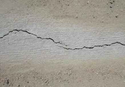 屋面刚性防水层裂缝漏水的原因与防治